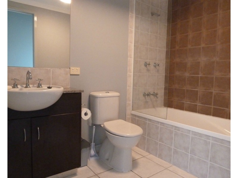 4/13-15 Terrace Place, Nelly Bay QLD 4819