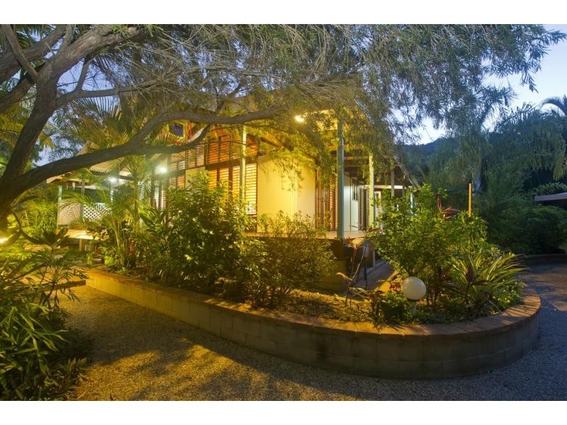 6 Coleton Court, Nelly Bay, Magnetic Island QLD 4819