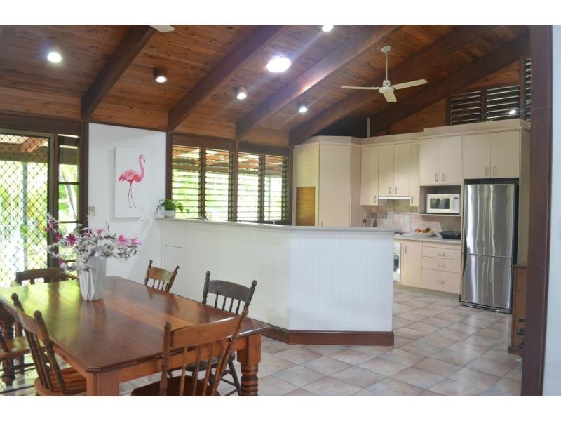 6 Coleton Court, Nelly Bay, Magnetic Island QLD 4819