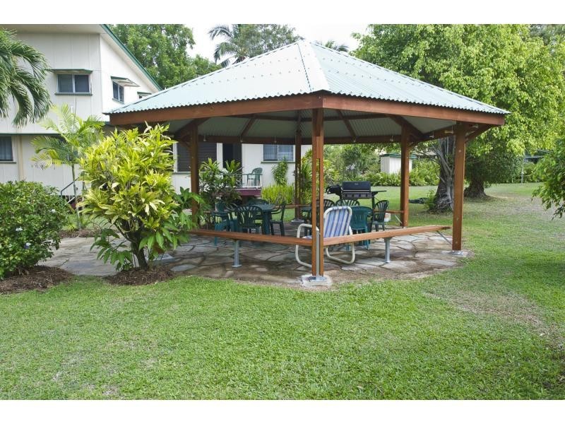 13-15 Hayles Avenue, Arcadia QLD 4819