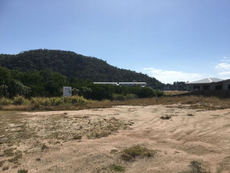 22F The Esplanade, Nelly Bay QLD 4819