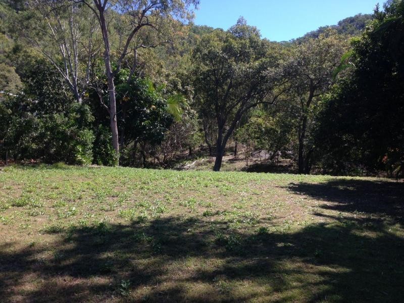 21 Nerita Crescent, Nelly Bay QLD 4819