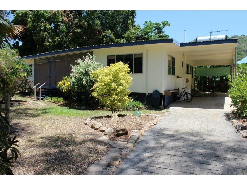 20 Sooning Street, Nelly Bay QLD 4819