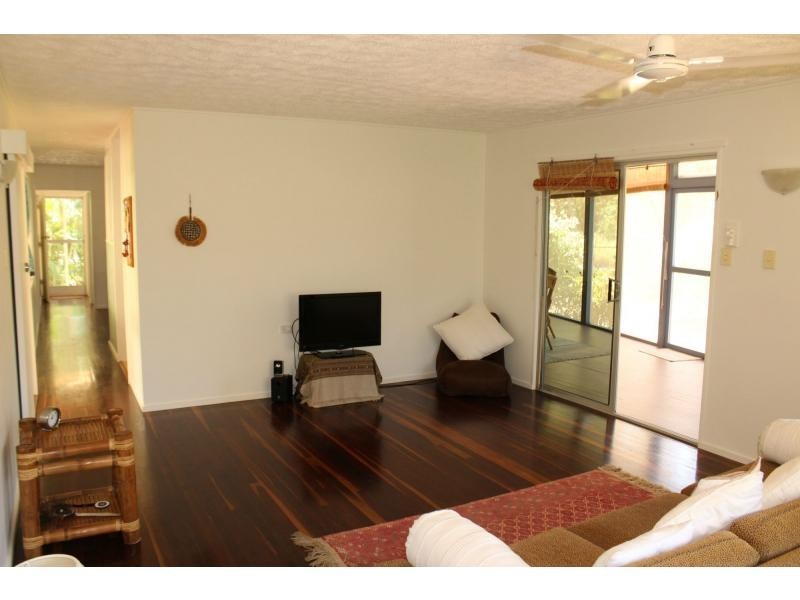 20 Sooning Street, Nelly Bay QLD 4819