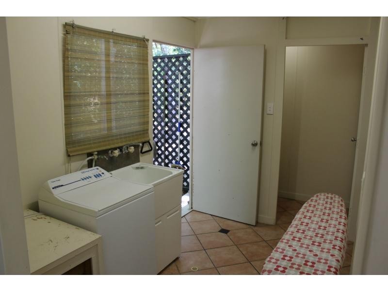 2 Winifred Street, Nelly Bay QLD 4819