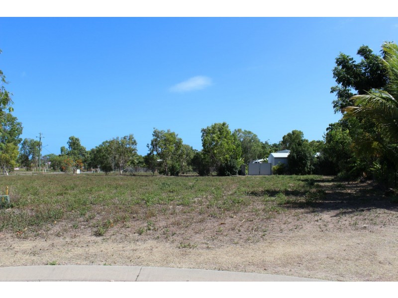 2 Stetan Court, Horseshoe Bay QLD 4819