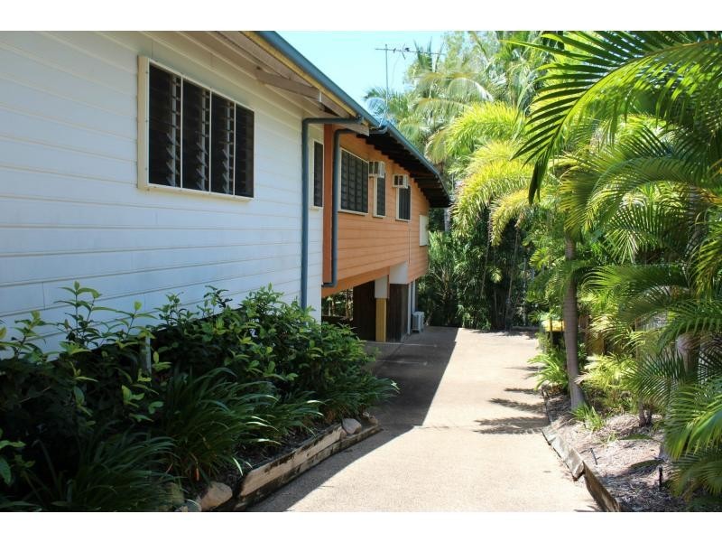 2/56 Hayles Avenue, Arcadia QLD 4819