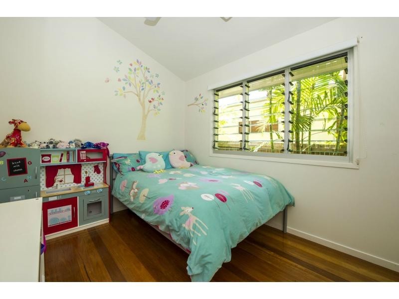 10 Serene Place, Nelly Bay QLD 4819