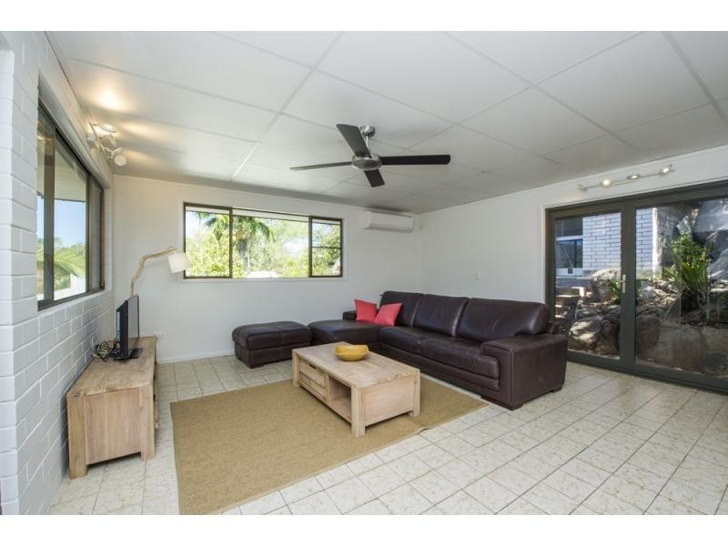 2 Opalia Court, Nelly Bay QLD 4819