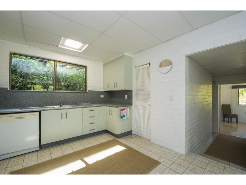 2 Opalia Court, Nelly Bay QLD 4819