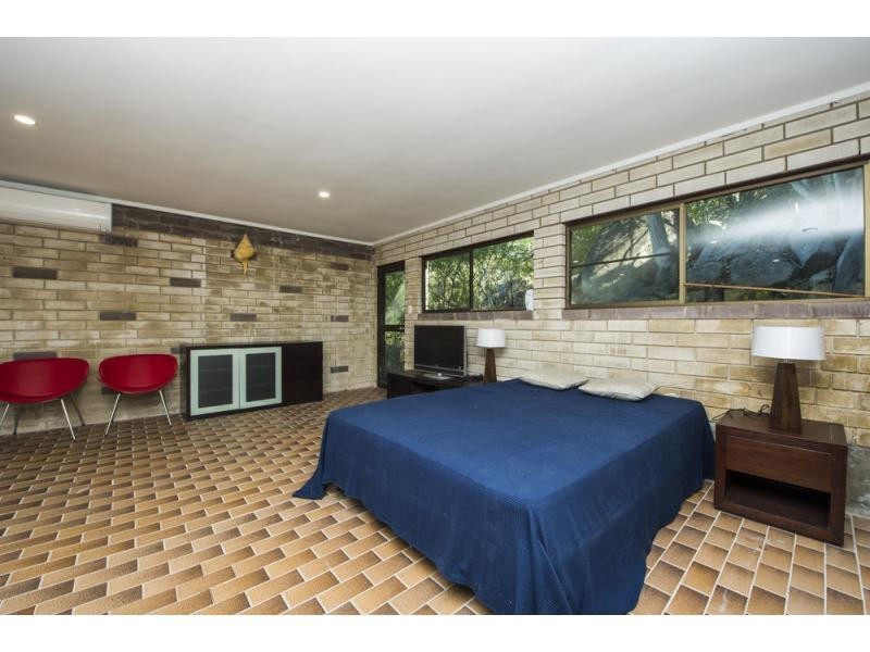 2 Opalia Court, Nelly Bay QLD 4819