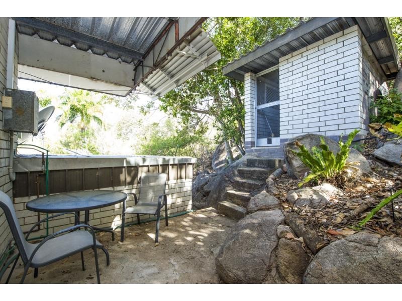 2 Opalia Court, Nelly Bay QLD 4819