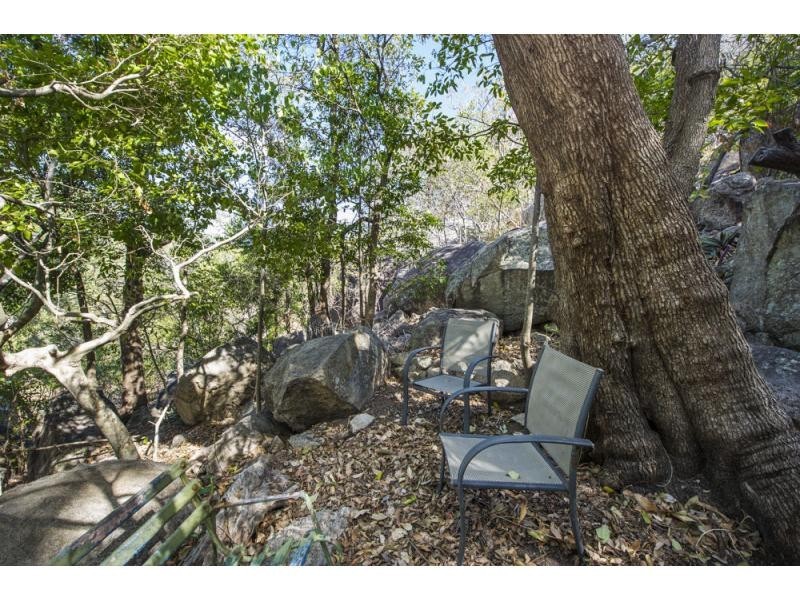 2 Opalia Court, Nelly Bay QLD 4819