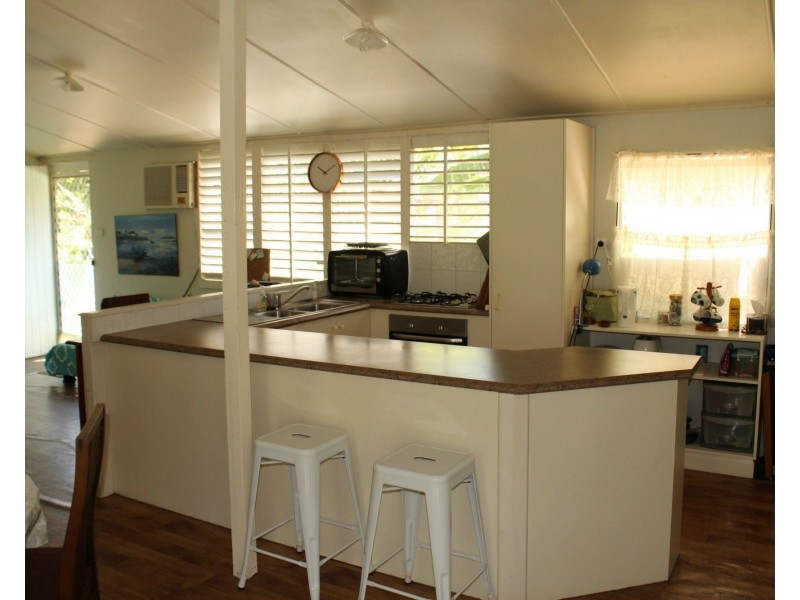 23 Barbarra Street, Picnic Bay QLD 4819