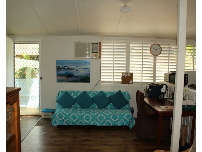 23 Barbarra Street, Picnic Bay QLD 4819