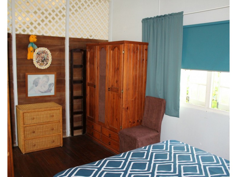 23 Barbarra Street, Picnic Bay QLD 4819