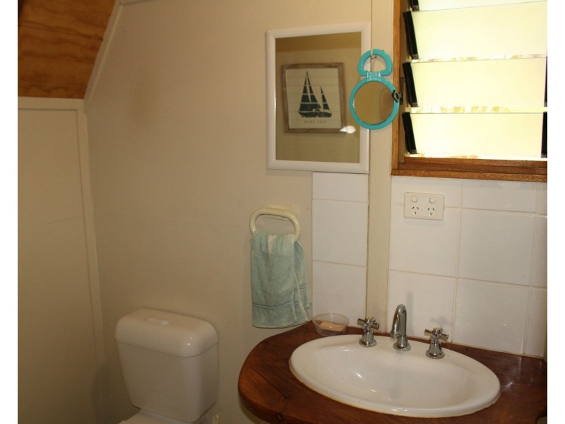 23 Barbarra Street, Picnic Bay QLD 4819