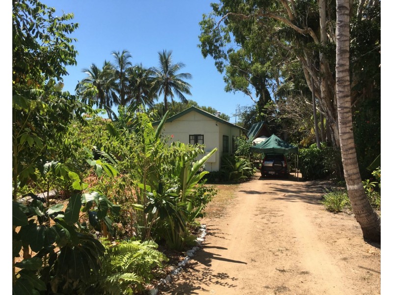 23 Barbarra Street, Picnic Bay QLD 4819