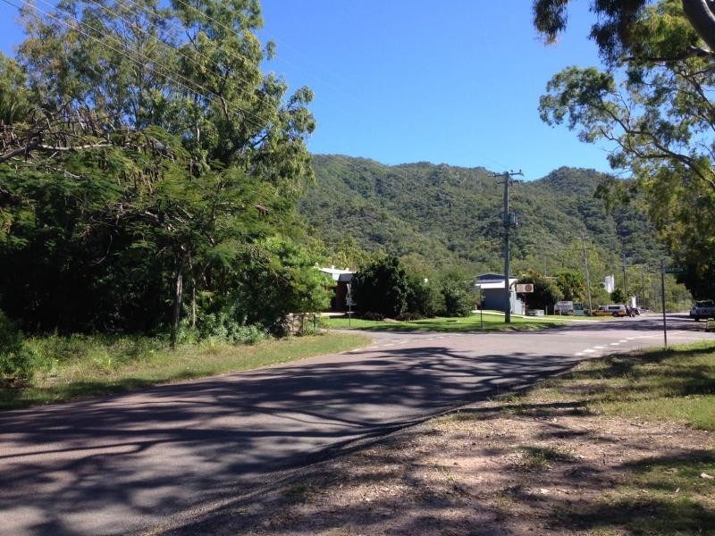 41 Kelly Street, Nelly Bay, Magnetic Island QLD 4819