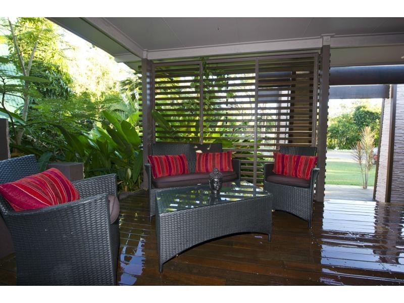 27 Mandalay Avenue, Nelly Bay QLD 4819