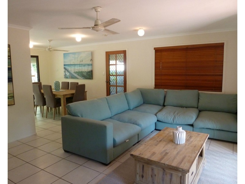 23 Compass Crescent, Nelly Bay QLD 4819