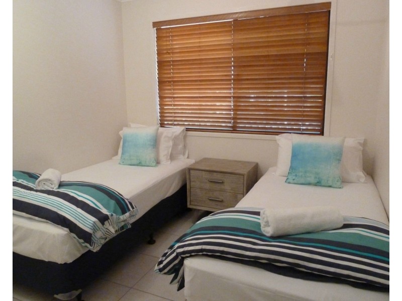 23 Compass Crescent, Nelly Bay QLD 4819