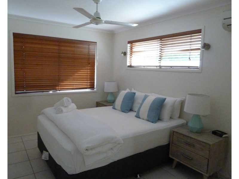 23 Compass Crescent, Nelly Bay QLD 4819