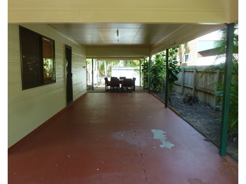 23 Compass Crescent, Nelly Bay QLD 4819