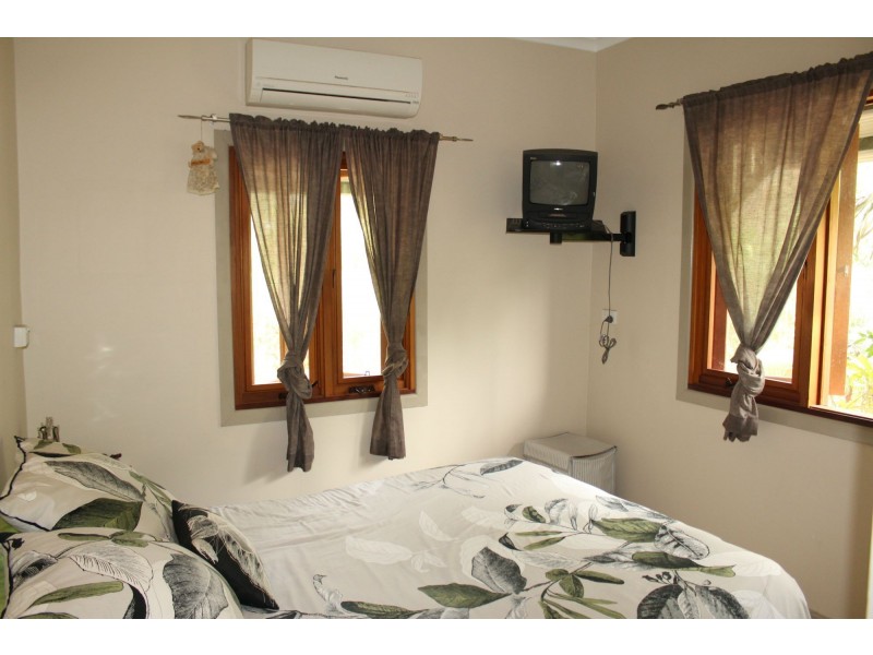 48 Barbarra Street, Picnic Bay QLD 4819