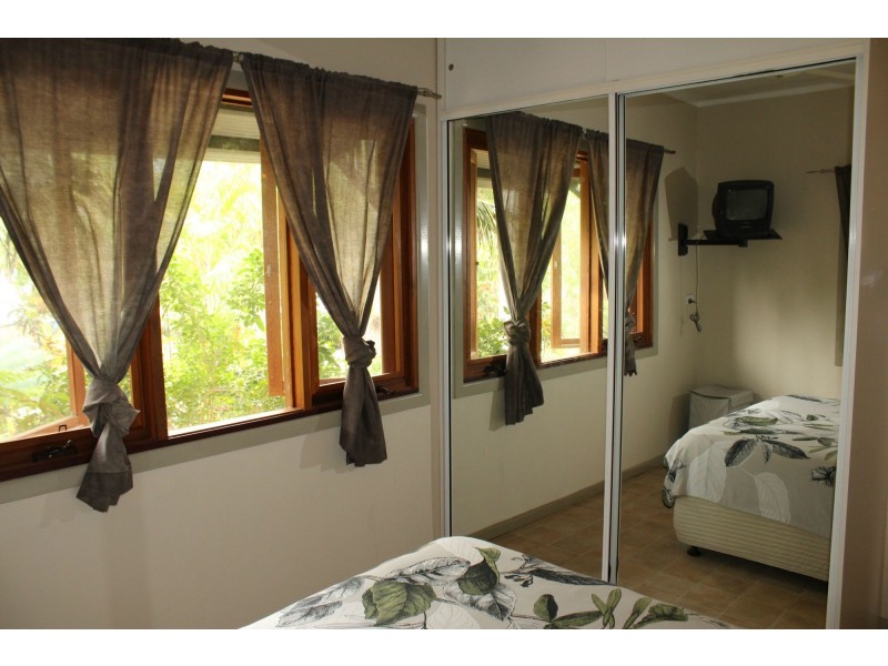 48 Barbarra Street, Picnic Bay QLD 4819