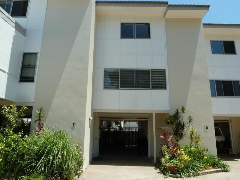 11/13-15 Terrace Place, Nelly Bay QLD 4819