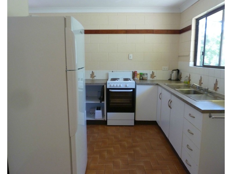 16 Nerita Crescent, Nelly Bay QLD 4819