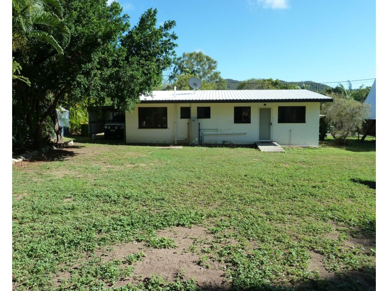 16 Nerita Crescent, Nelly Bay QLD 4819