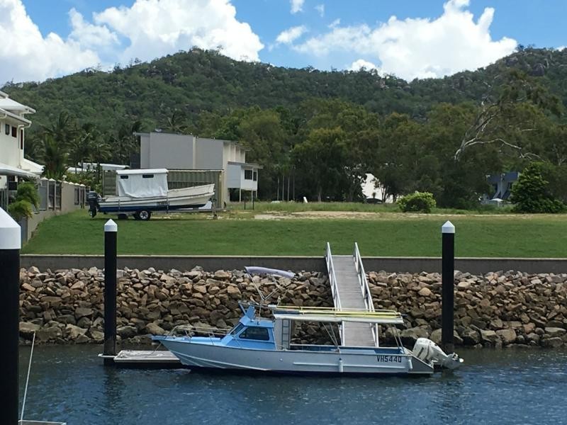 2 Terrace Place, Nelly Bay QLD 4819