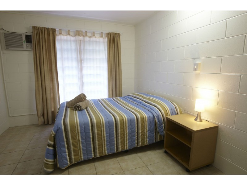 2/5 Hordern Avenue, Arcadia QLD 4819