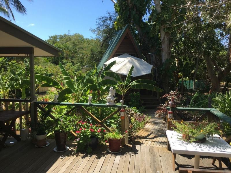 23 Barbarra Street, Picnic Bay QLD 4819