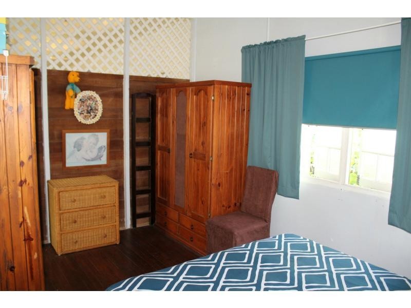 23 Barbarra Street, Picnic Bay QLD 4819