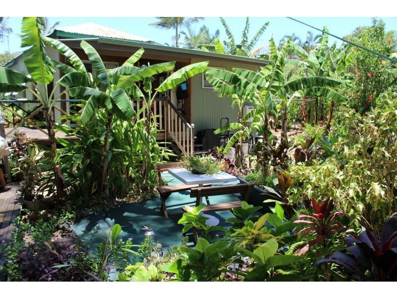 23 Barbarra Street, Picnic Bay QLD 4819