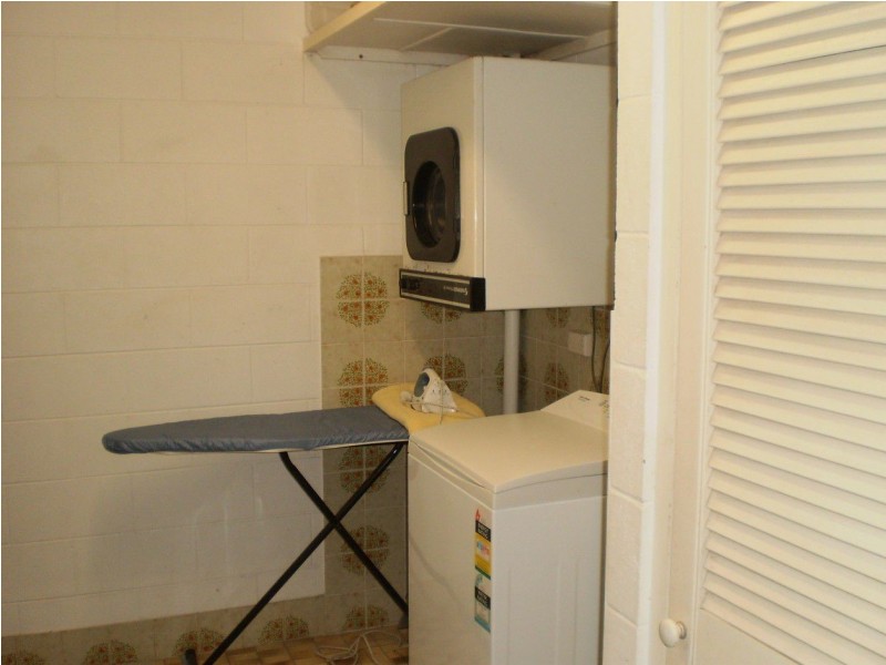 1/59 Hayles Avenue, Arcadia QLD 4819