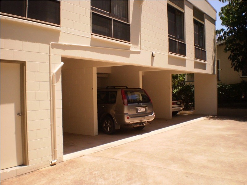 1/59 Hayles Avenue, Arcadia QLD 4819