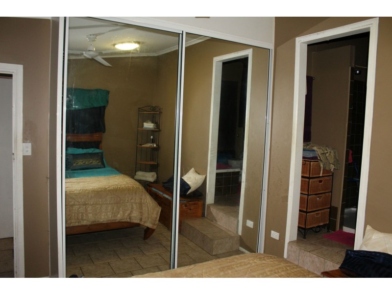 30 The Grove St, Nelly Bay QLD 4819