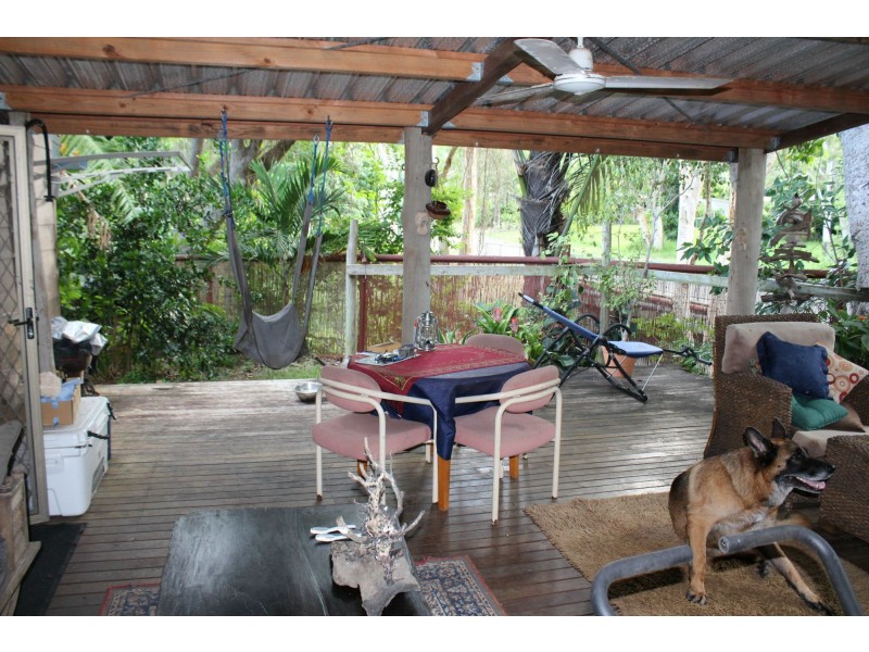 30 The Grove St, Nelly Bay QLD 4819