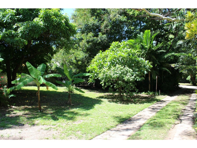 55 Barbarra Street, Picnic Bay QLD 4819