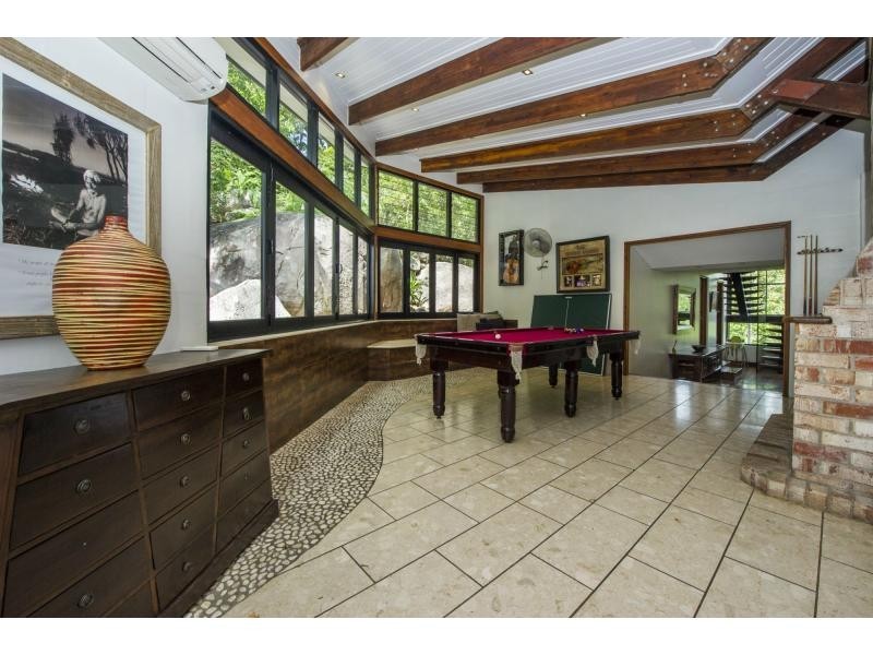 8 Boulder Court, Nelly Bay QLD 4819