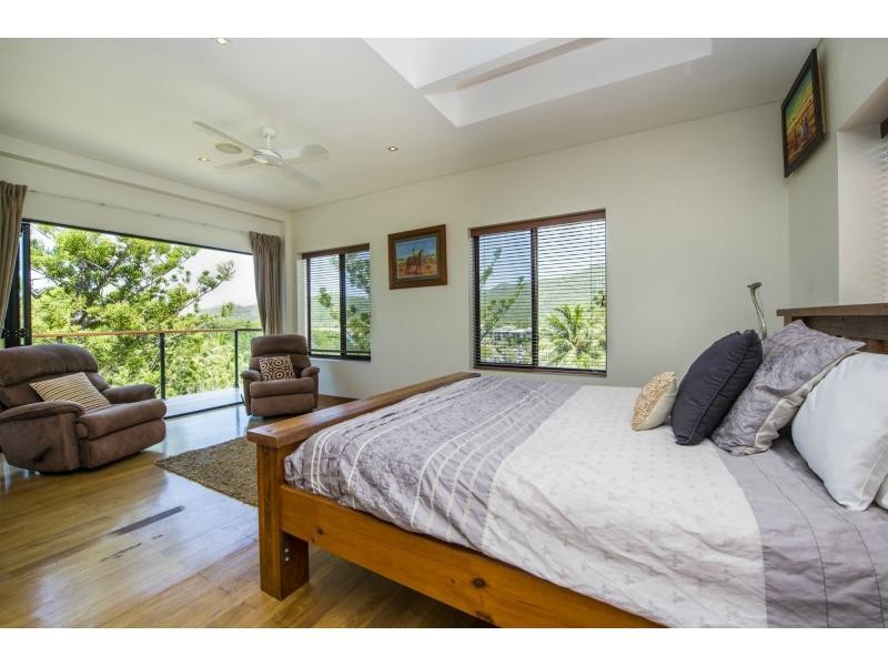 8 Boulder Court, Nelly Bay QLD 4819
