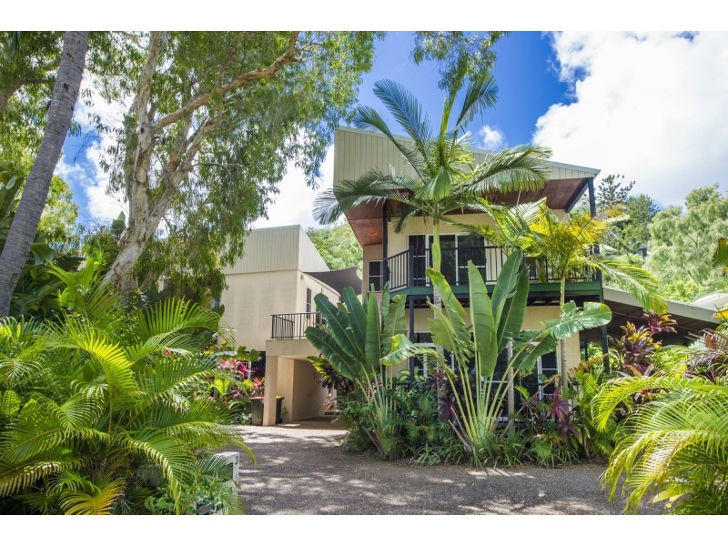 3 Boulder Court, Nelly Bay QLD 4819