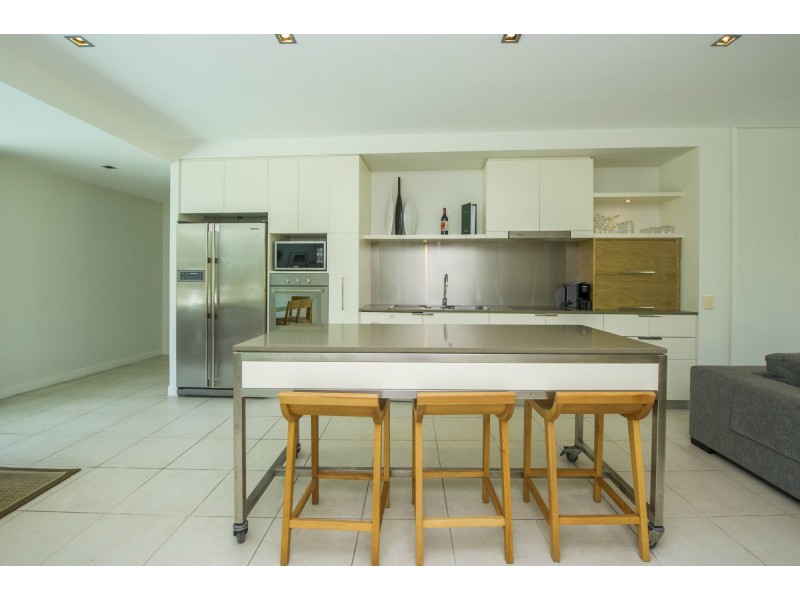 1021/123 Sooning St (Blue On Blue), Nelly Bay QLD 4819