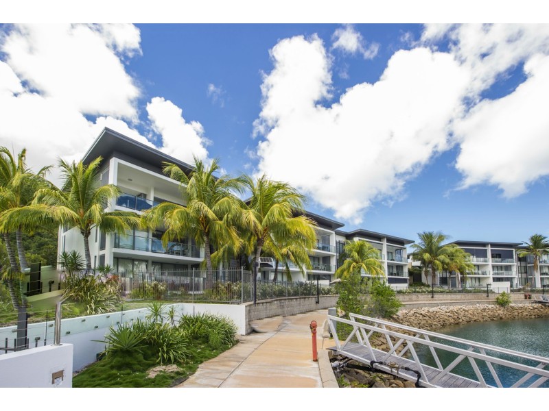 1021/123 Sooning St (Blue On Blue), Nelly Bay QLD 4819