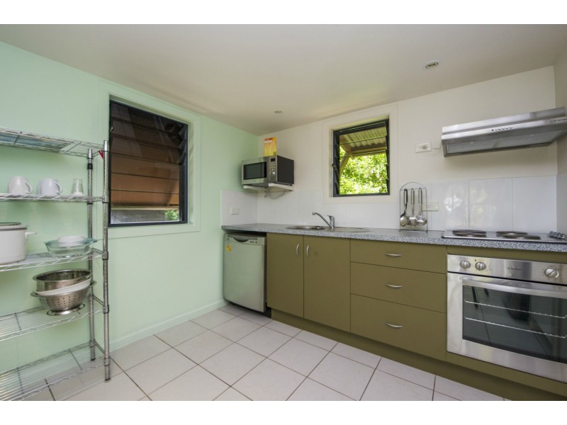 7/42  ‘Canopy’ Yates Street, Nelly Bay QLD 4819