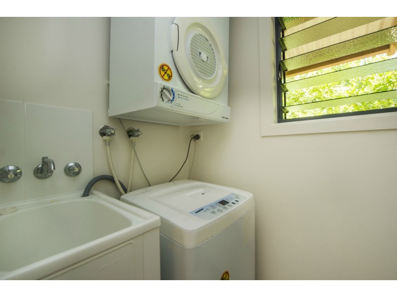 7/42  ‘Canopy’ Yates Street, Nelly Bay QLD 4819